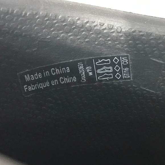 Crocs women’s dual comfort black Sarah clogs - Picture 11 of 16